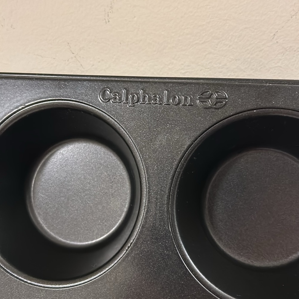Simply Calphalon Nonstick 12 Count Muffin Pan Heavyweight Construction Baking - Picture 4 of 4